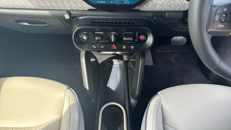 MINI Cooper 135kW E Exclusive [Level 1] 41kWh 3dr Auto Electric Hatchback